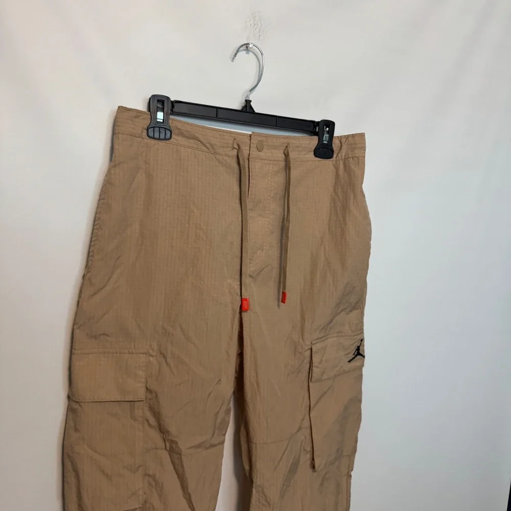 Jordan Flight Club Woven Track Cargo Jogger Pants Mens Medium Beige Tab HV8606